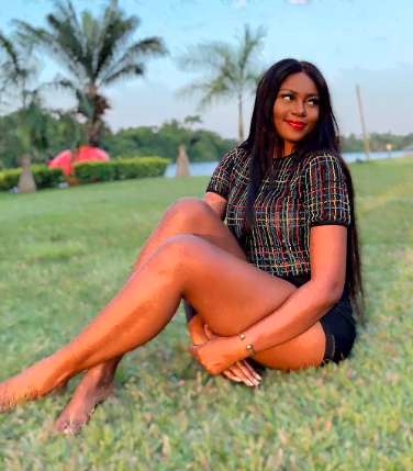 Yvonne Nelson:  »j’avais une bague et je l’ai rendue, parce que j’avais peur de trompé mon fiancé après le mariage… » l’actrice révèle la raison de son célibat.